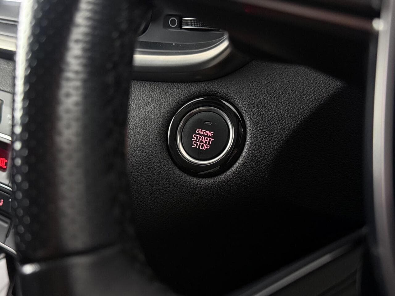 Kia Sorento thumbnail Misc Controls