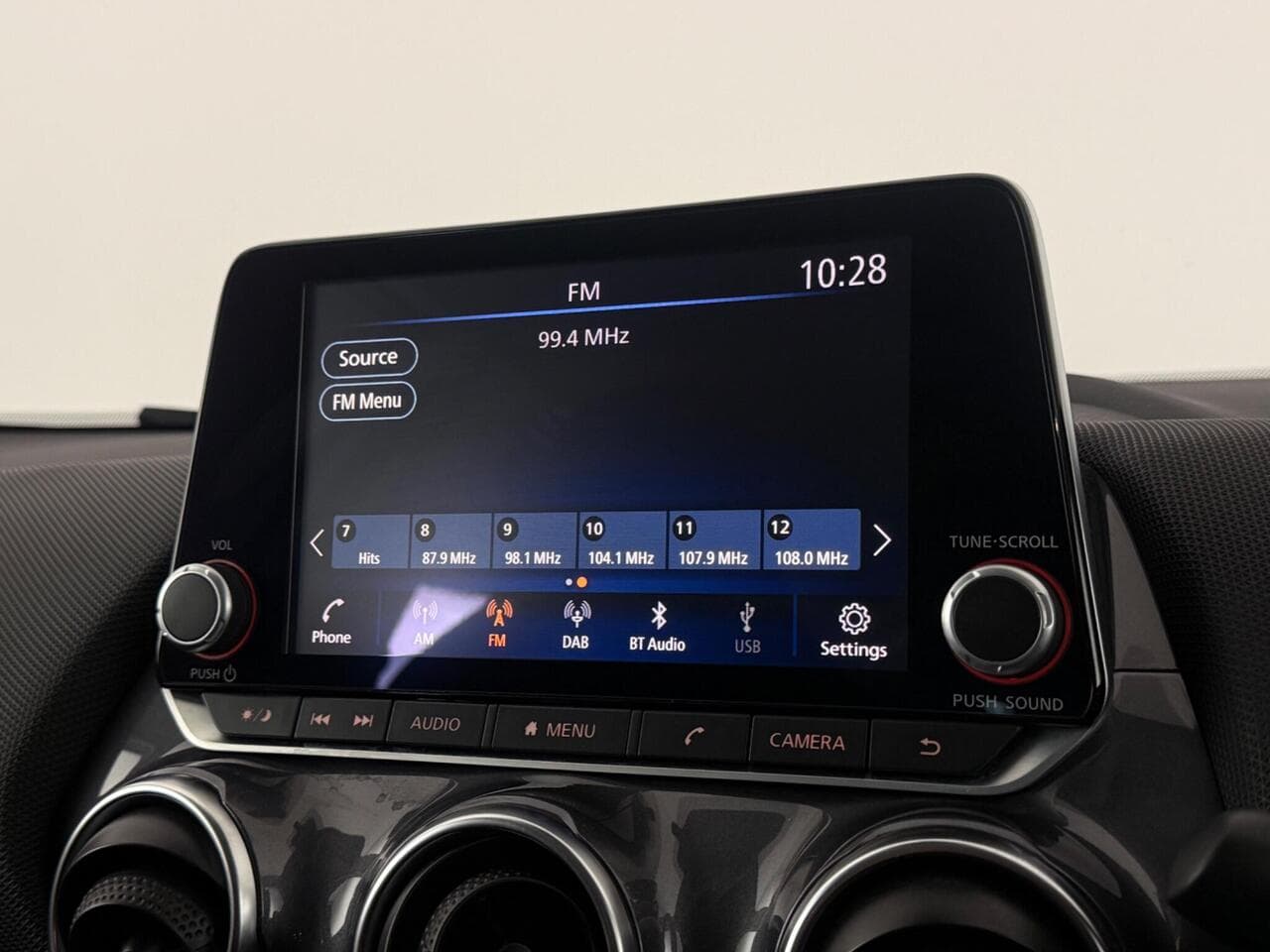 Nissan Juke thumbnail Infotainment System