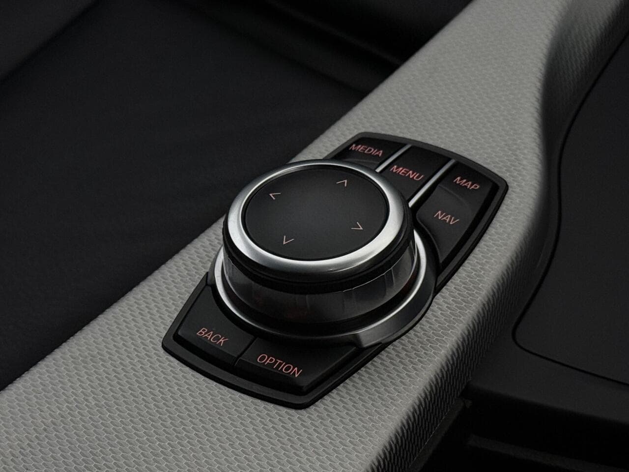 BMW 3 Series thumbnail Misc Controls