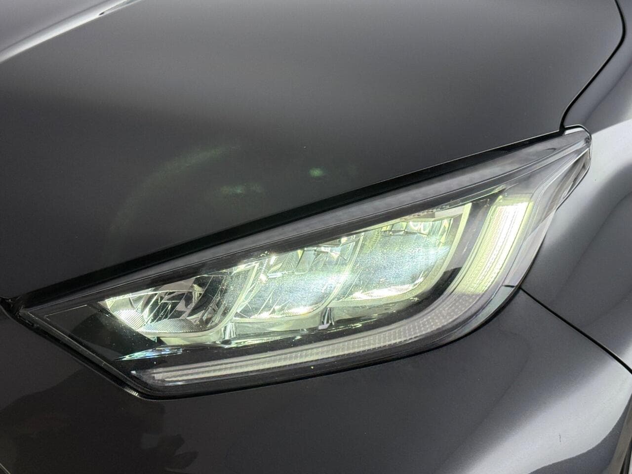 Toyota Yaris thumbnail Lights Front