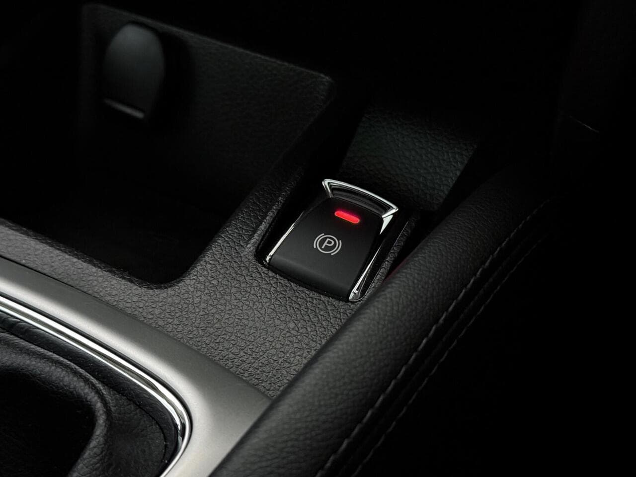 Nissan Qashqai thumbnail Misc Controls