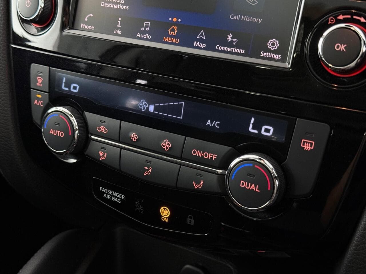 Nissan Qashqai thumbnail Infotainment System