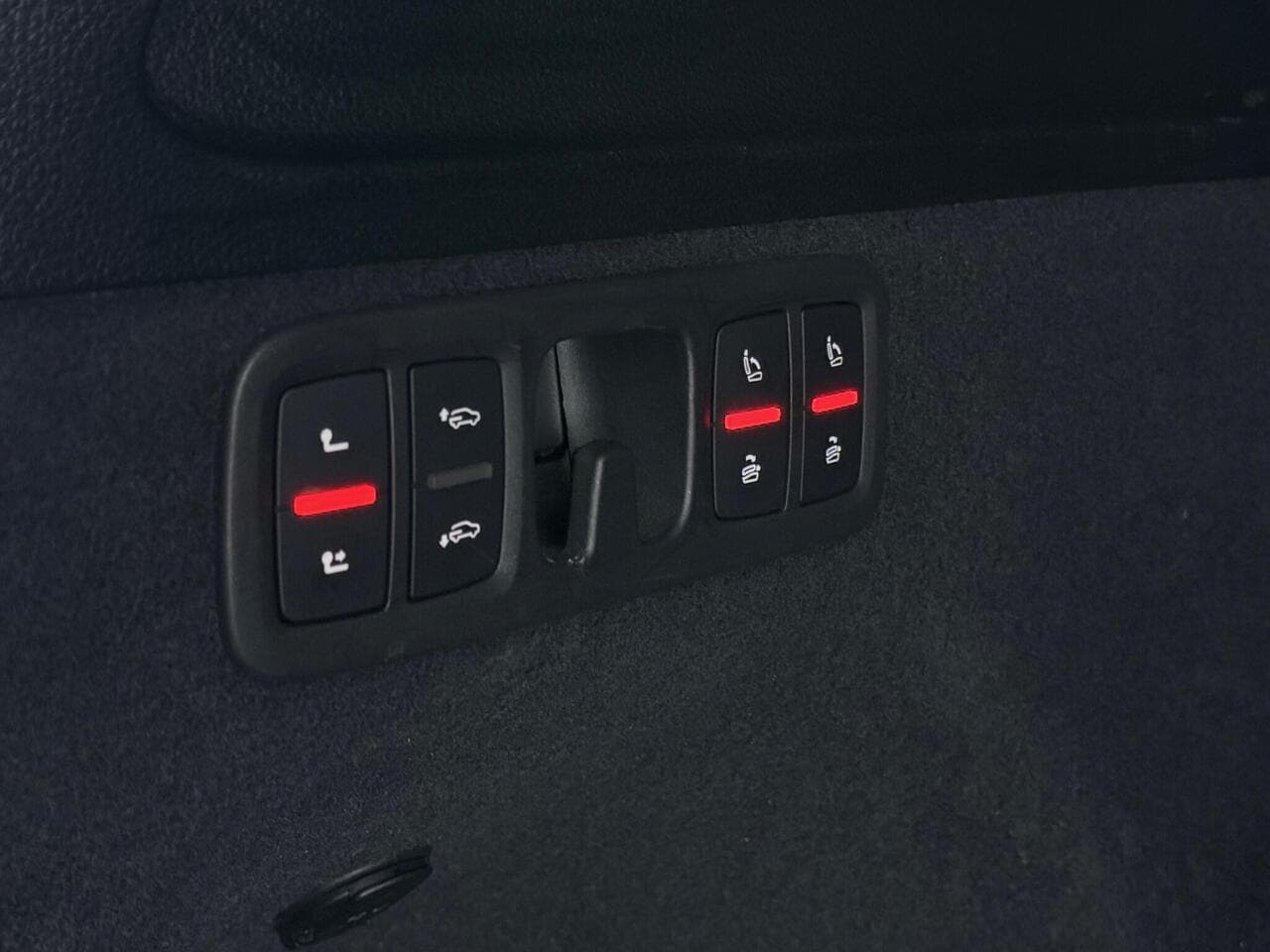 Audi Q7 thumbnail Misc Controls