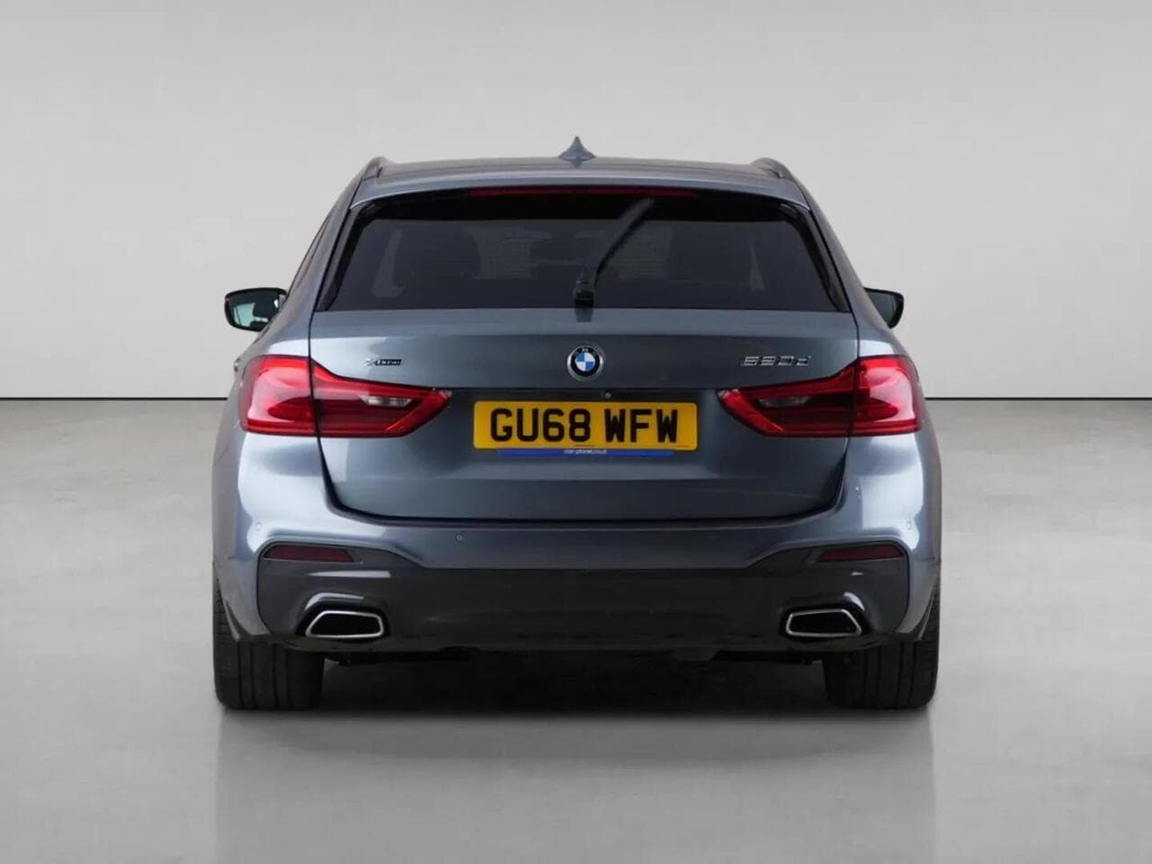 BMW 5 Series thumbnail Rear
