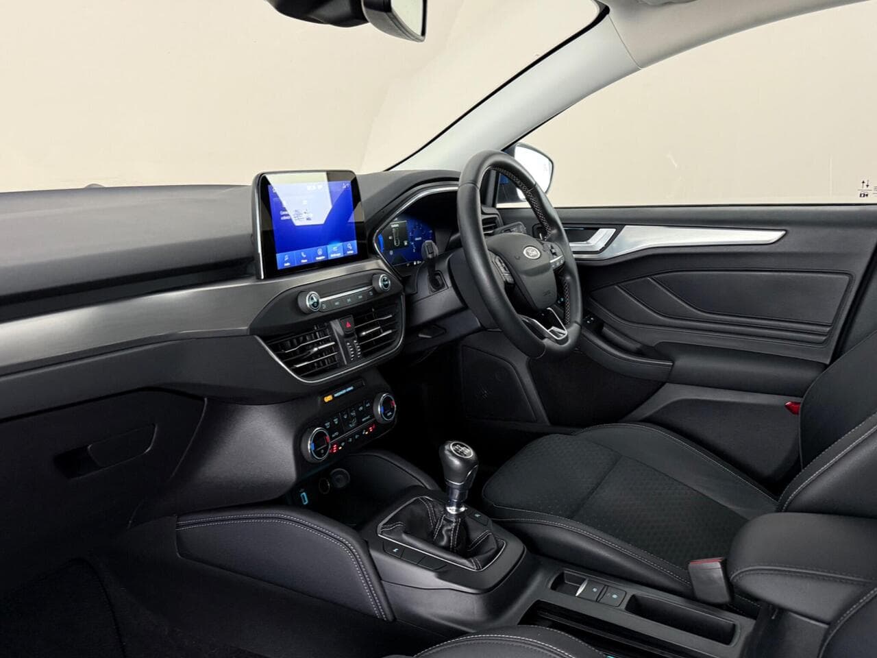 Ford Focus thumbnail Interior Front