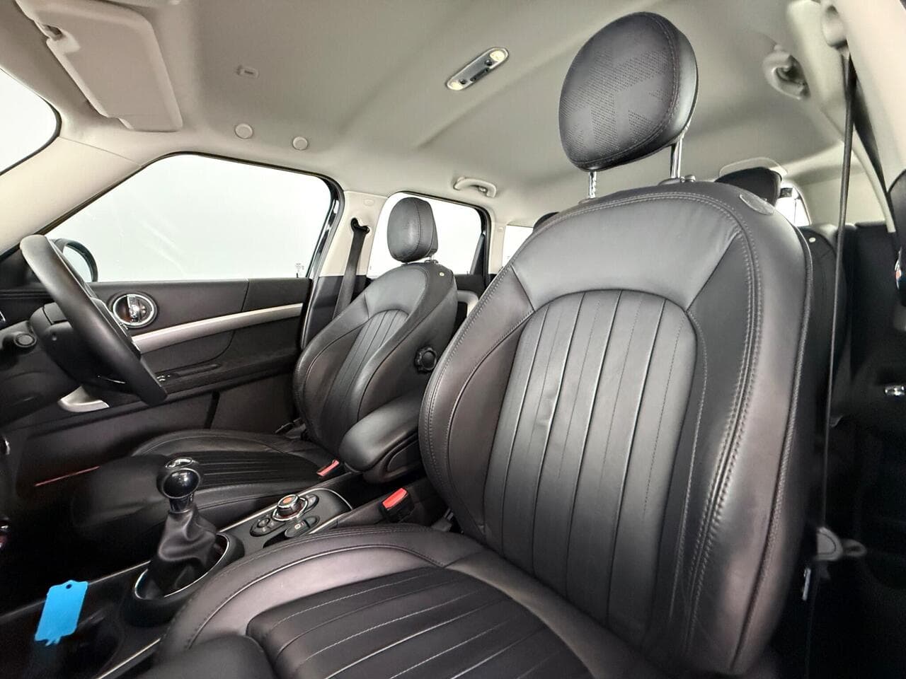 MINI Countryman thumbnail Seat Front Passenger