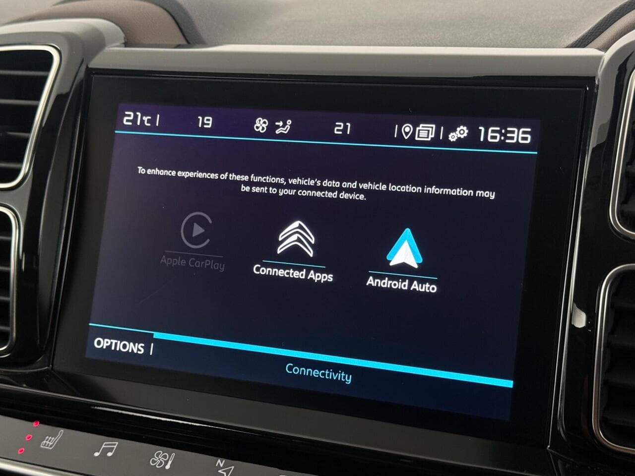 Citroen C5 Aircross thumbnail Infotainment System