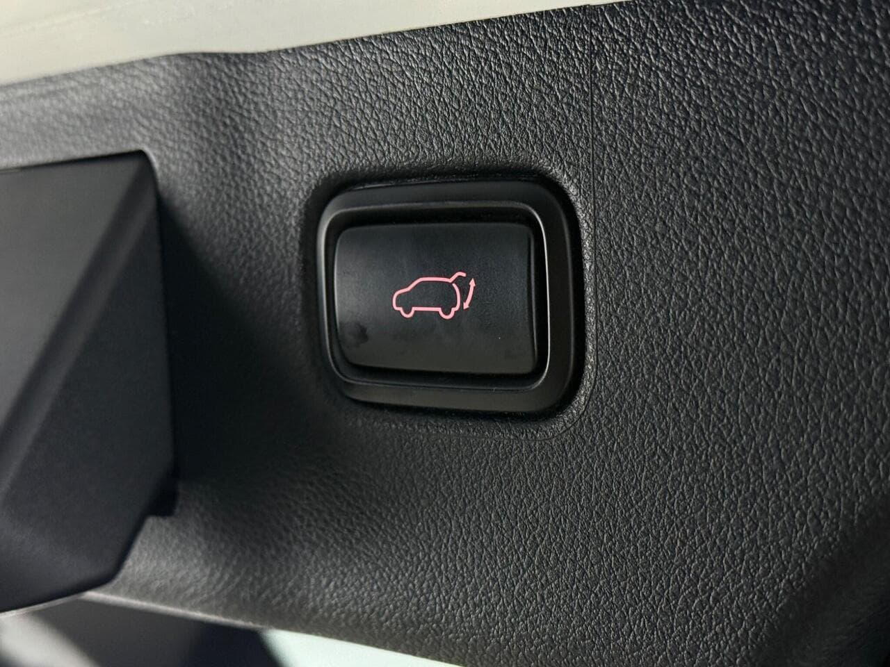 Kia Sorento thumbnail Misc Controls