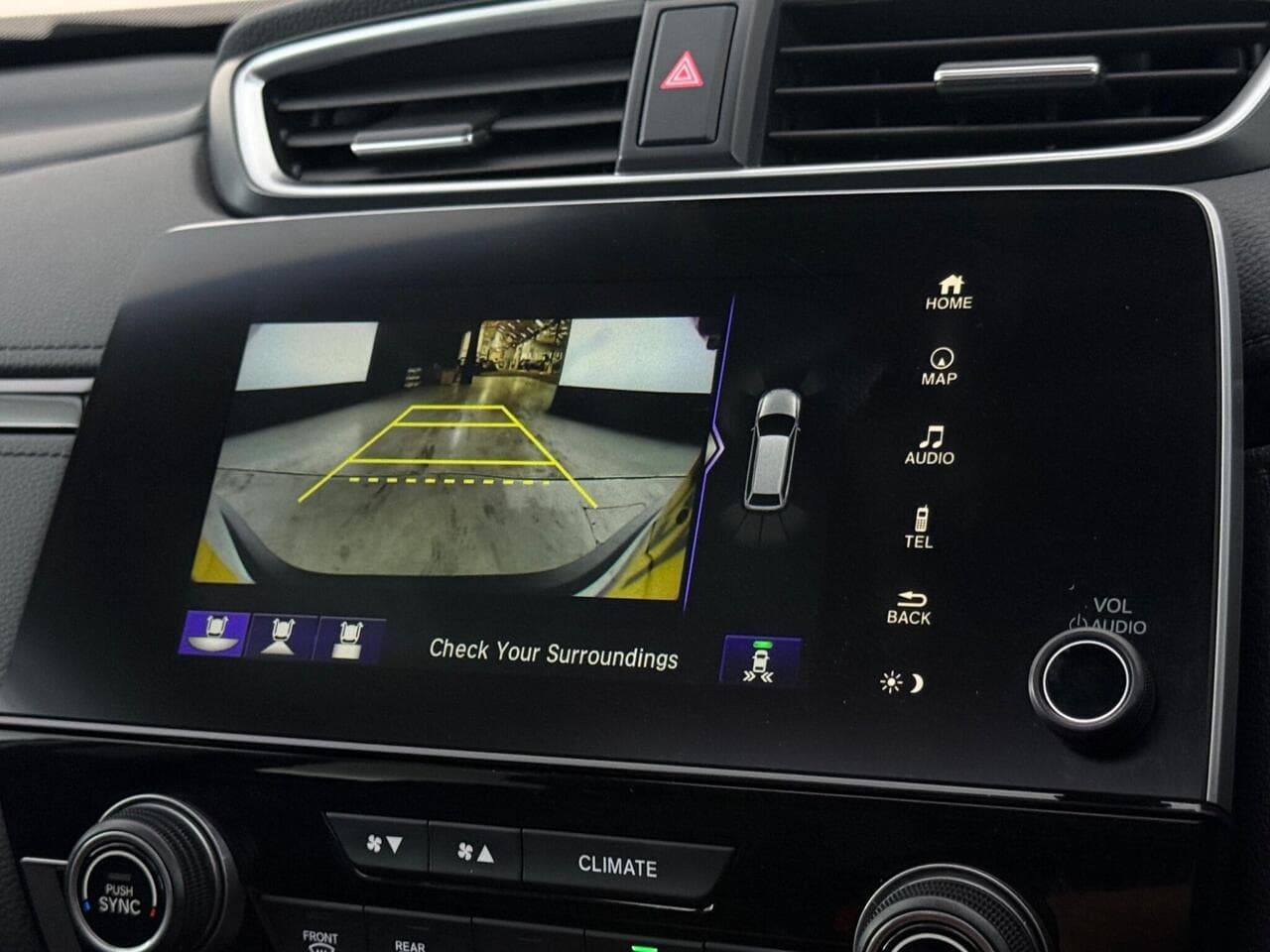 Honda CR-V thumbnail Infotainment System
