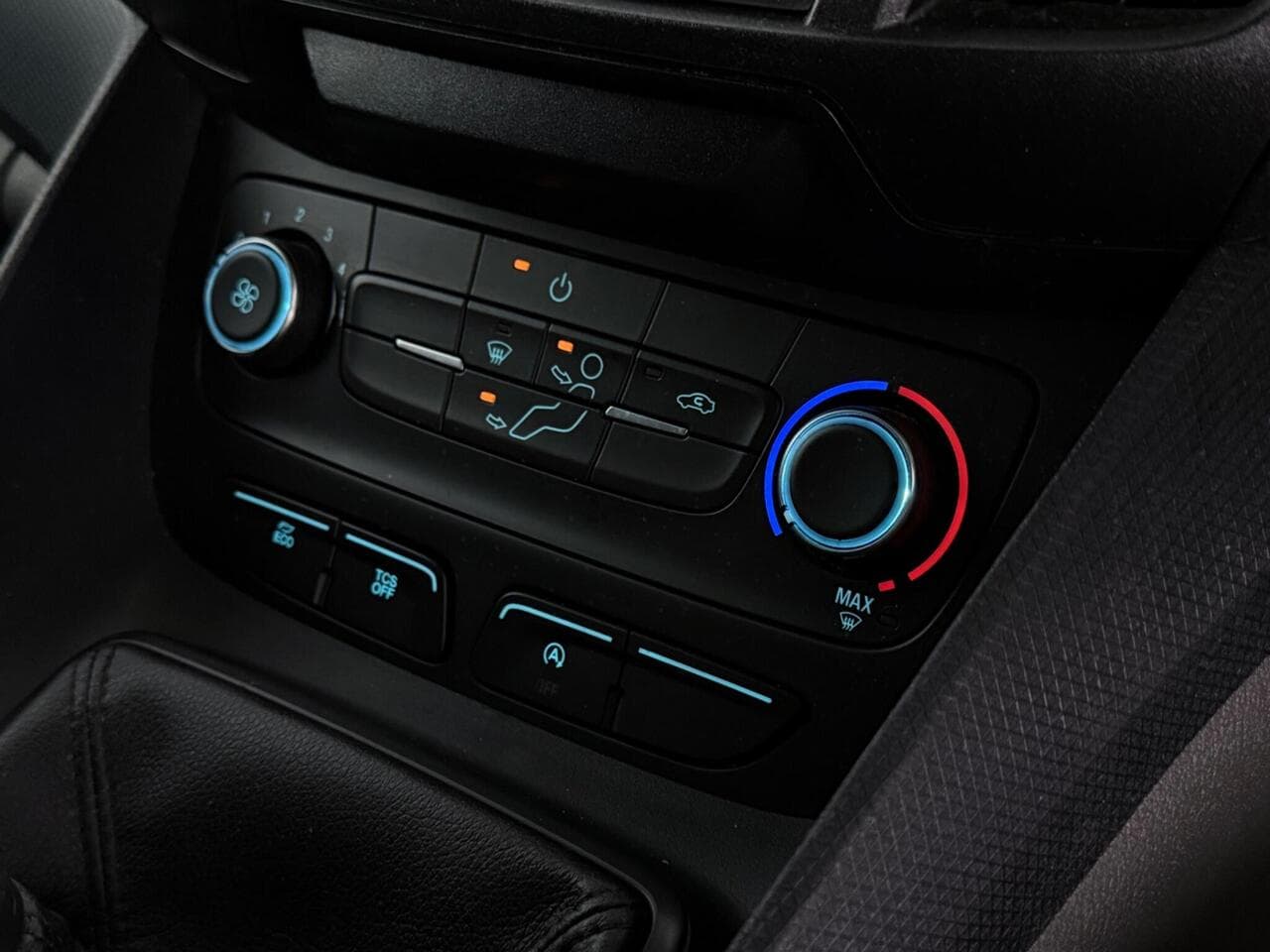 Ford Transit Connect thumbnail Misc Controls