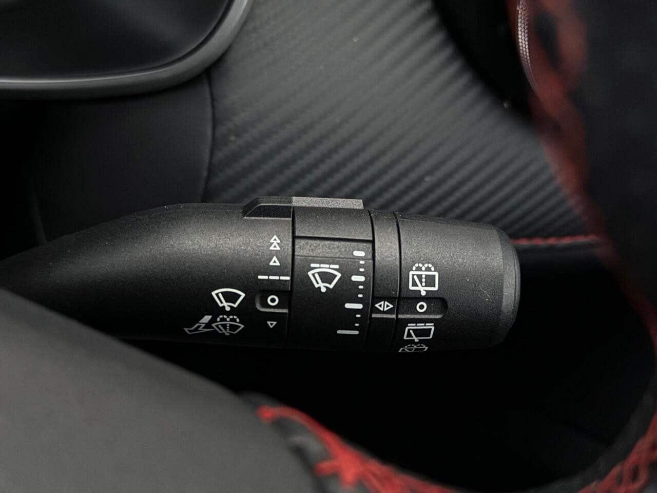 MG MG ZS thumbnail Misc Controls