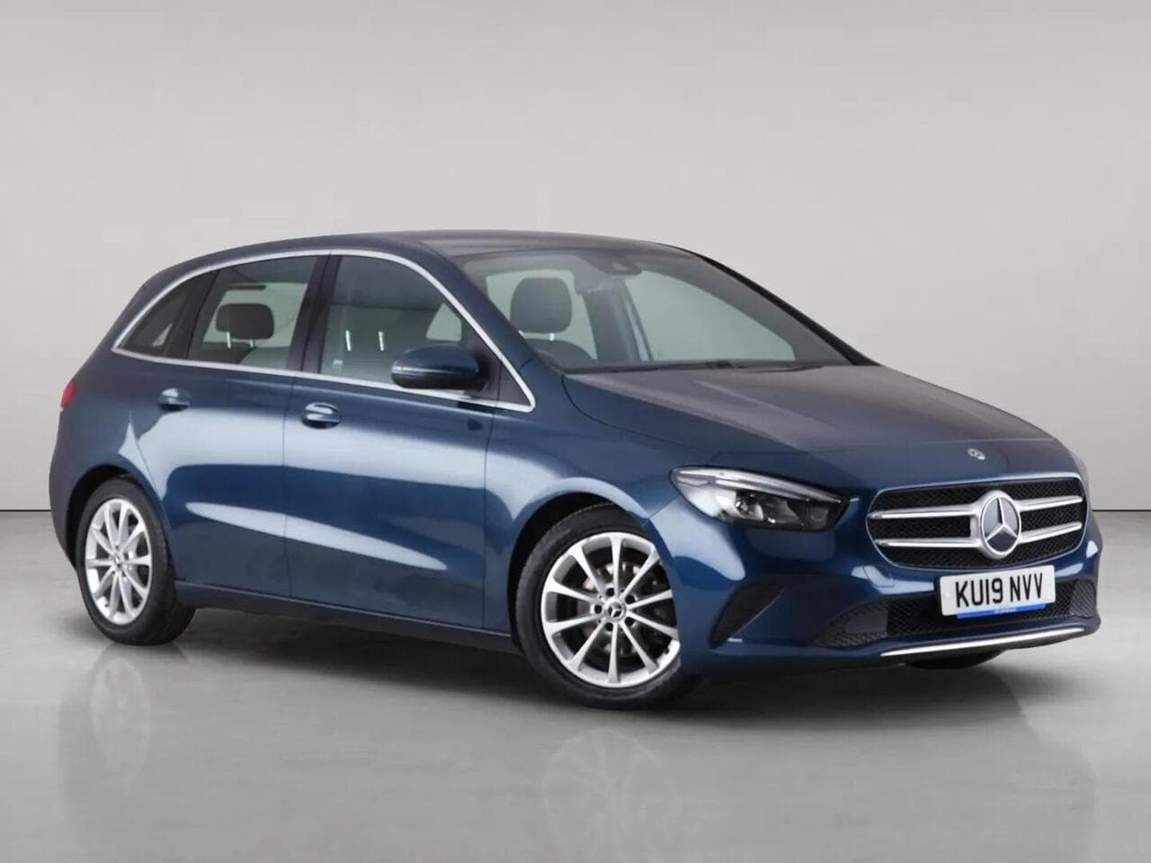 Mercedes-Benz B Class - Mercedes-Benz B Class 1.3 B180 Sport 7G-DCT Euro 6 (s/s) 5dr
