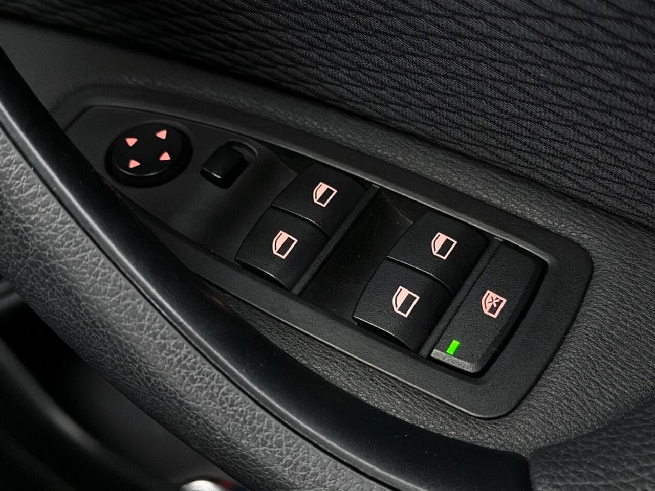 BMW X1 thumbnail Misc Controls