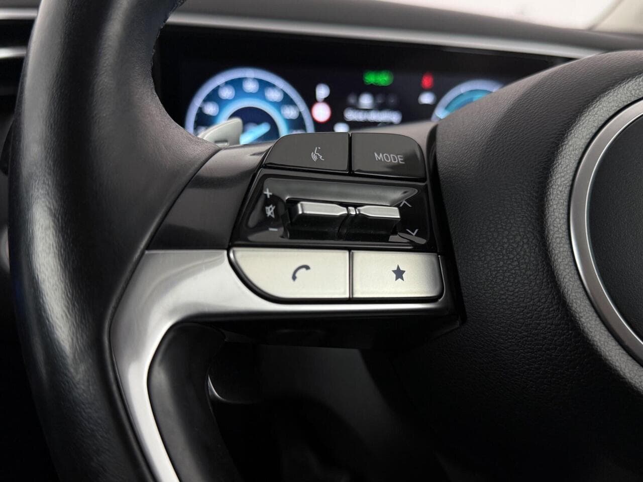 Hyundai TUCSON thumbnail Misc Controls