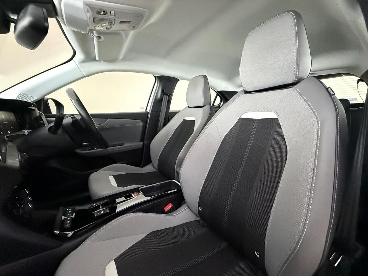 Vauxhall Mokka thumbnail Seat Front Passenger