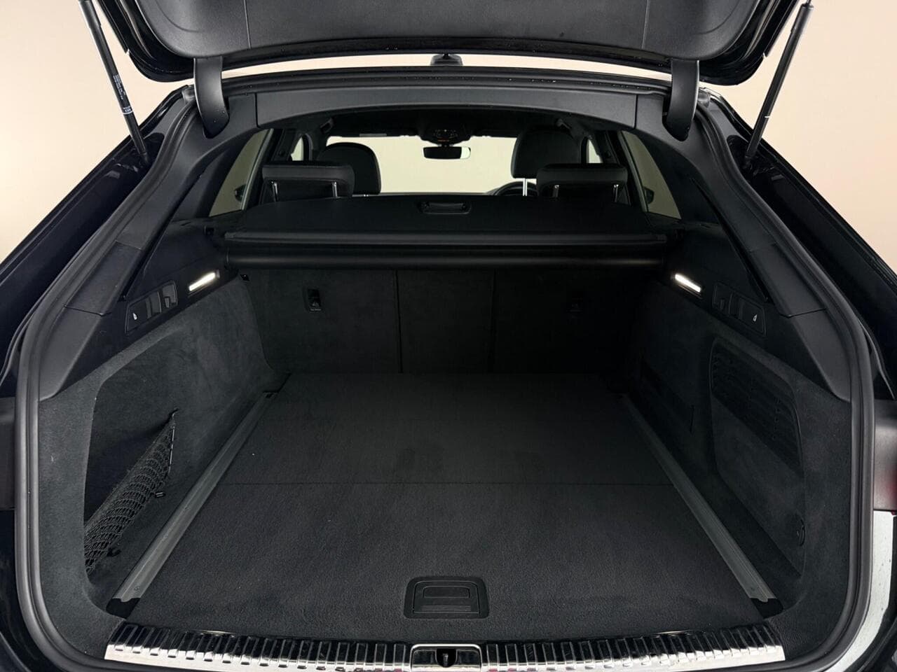 Audi A6 Avant thumbnail Boot