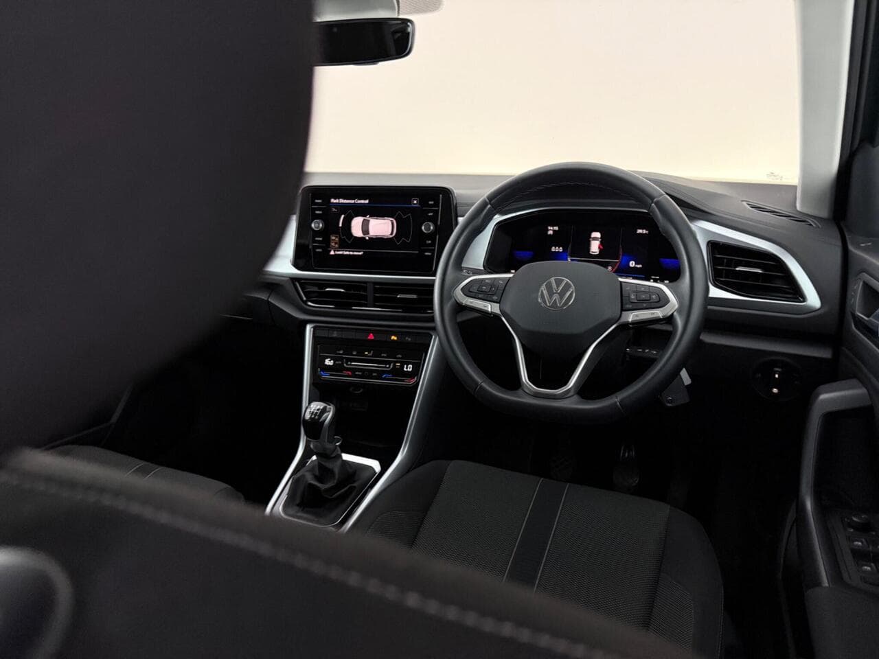 Volkswagen T-Roc thumbnail Interior Front