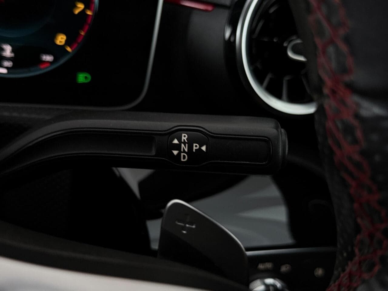 Mercedes-Benz A Class thumbnail Misc Controls