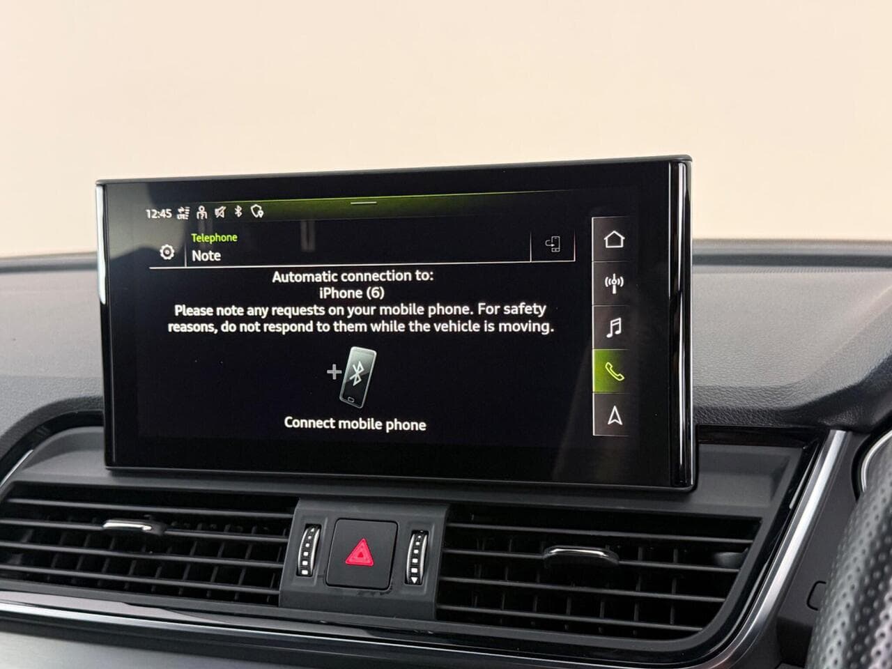Audi Q5 thumbnail Infotainment System