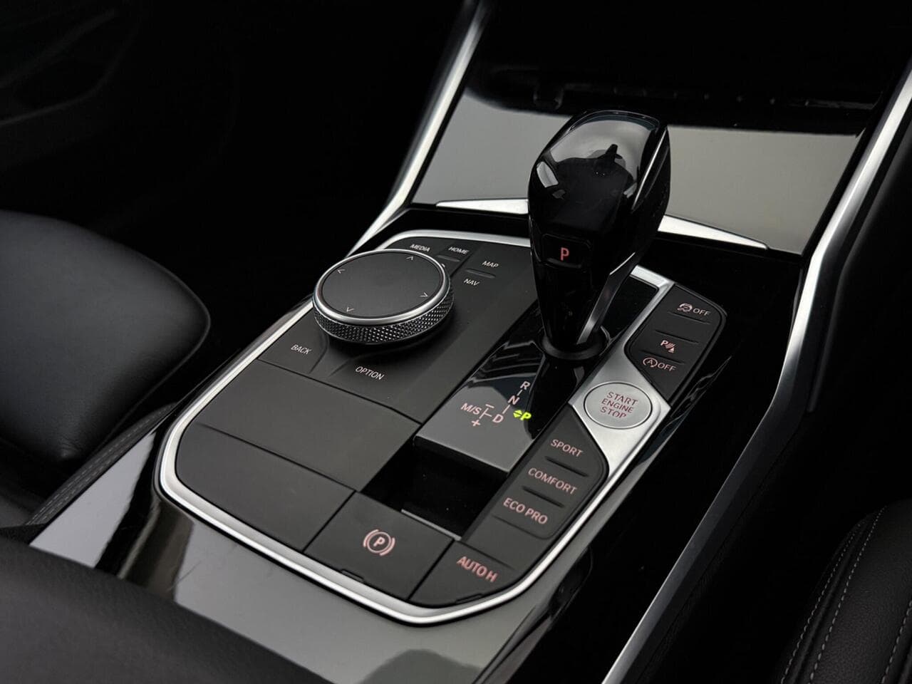 BMW 3 Series thumbnail Interior Front