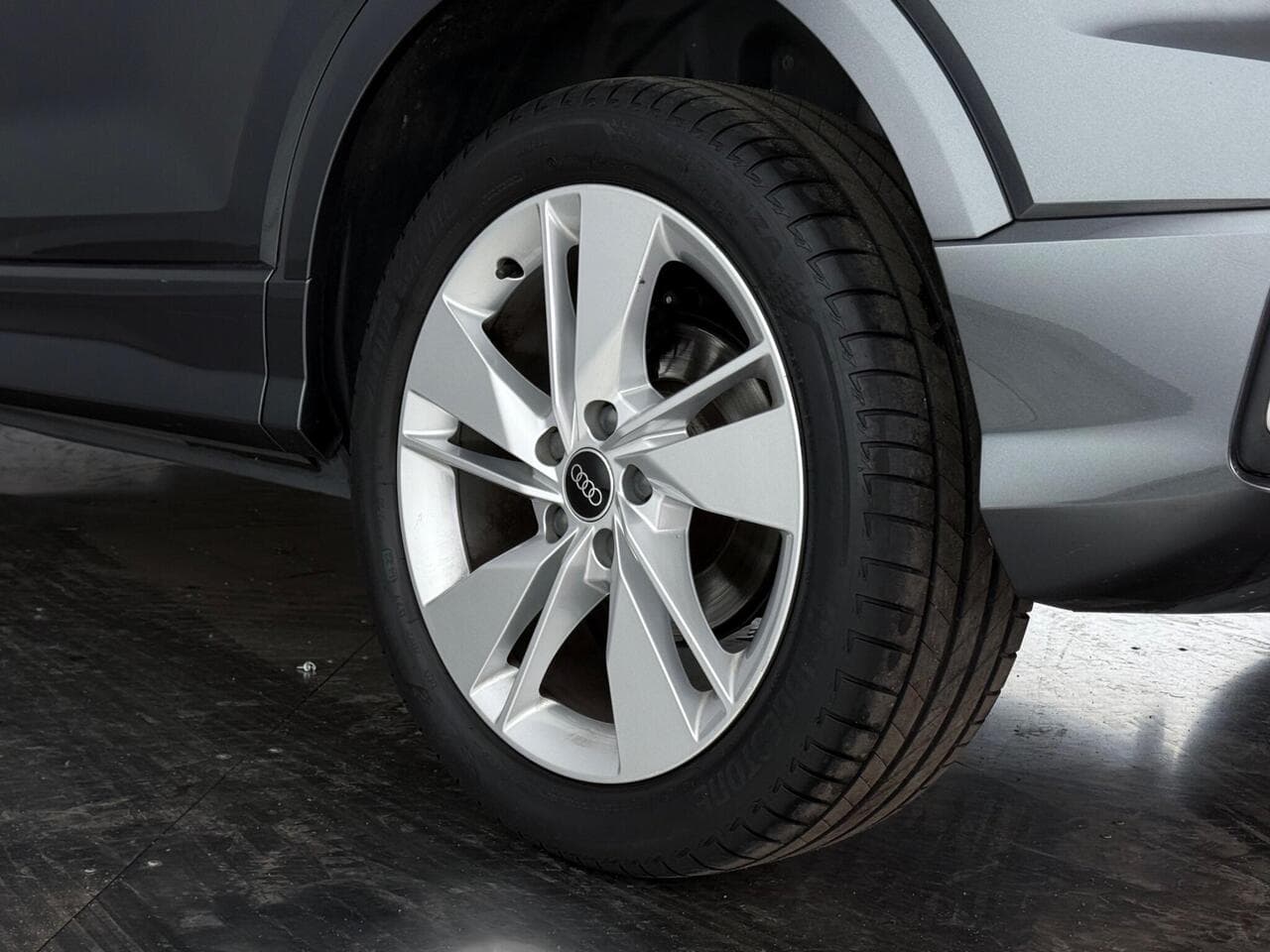 Audi Q2 thumbnail Wheel