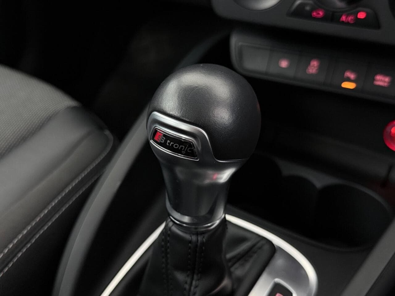 Audi A1 thumbnail Interior Front