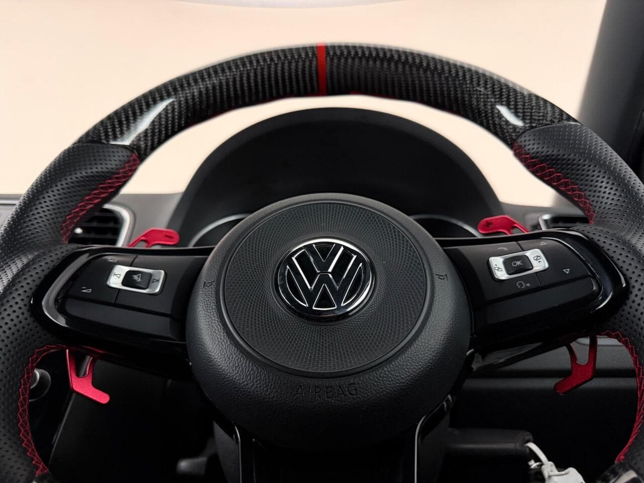 Volkswagen Polo thumbnail Steering Wheel