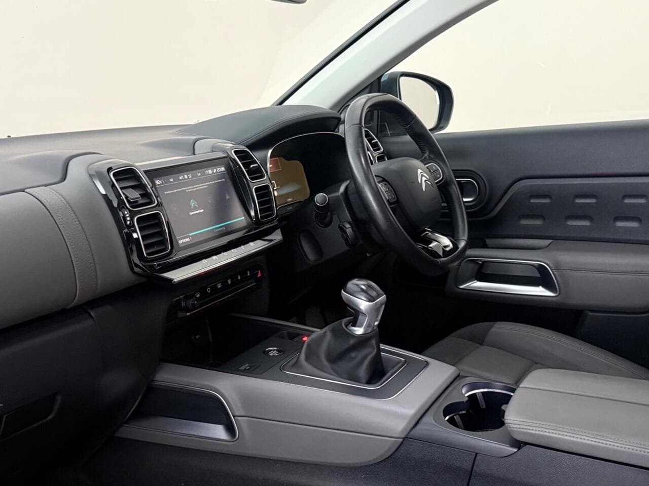 Citroen C5 Aircross thumbnail Interior Front