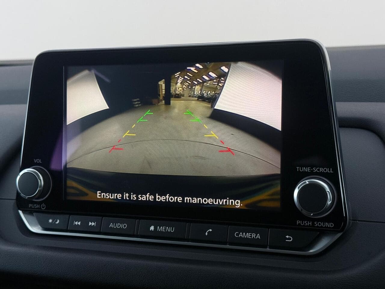 Nissan Qashqai thumbnail Infotainment System