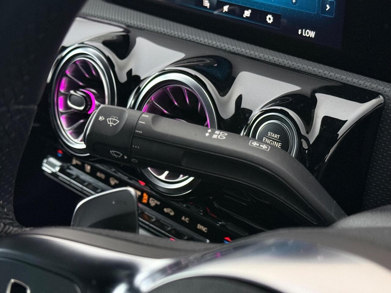 Mercedes-Benz CLA thumbnail Misc Controls
