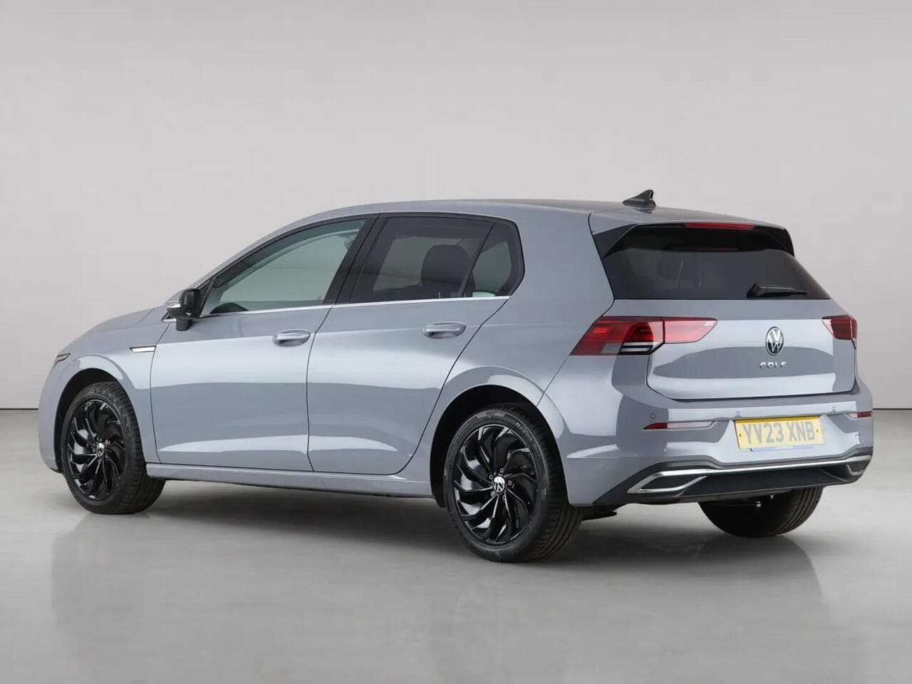 Volkswagen Golf thumbnail Rear Left