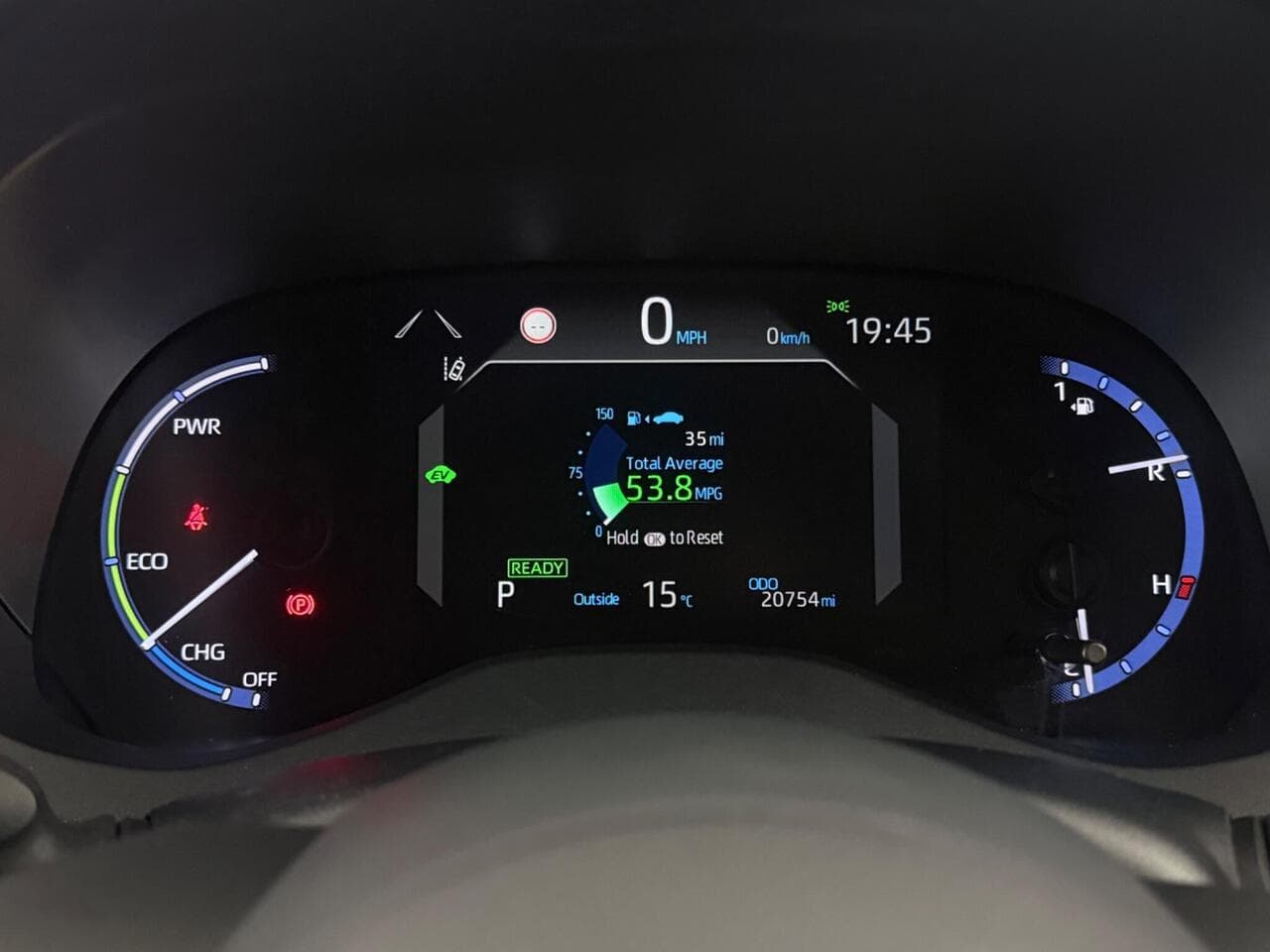 Toyota Yaris Cross thumbnail Driver Instruments