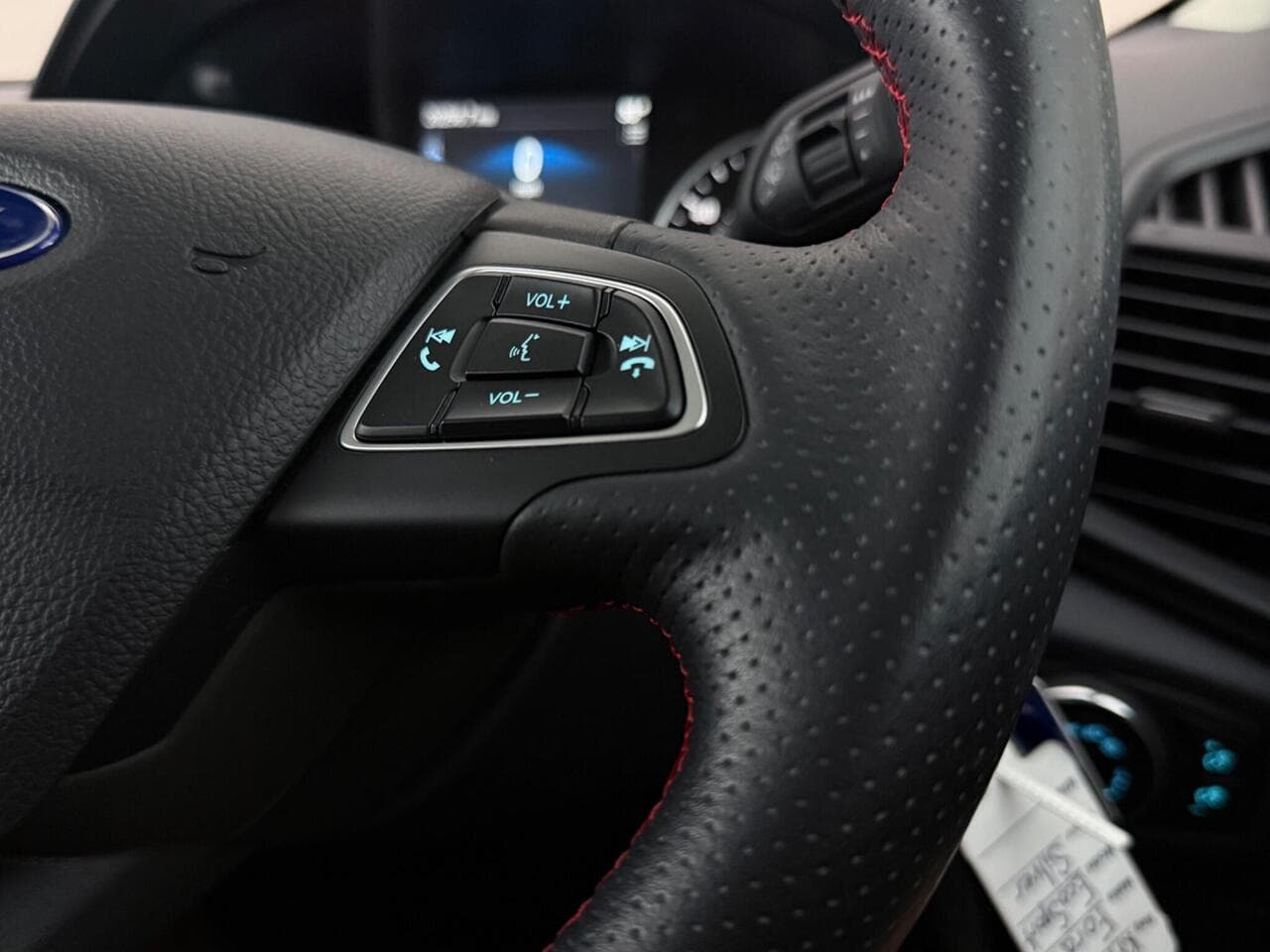 Ford EcoSport thumbnail Misc Controls
