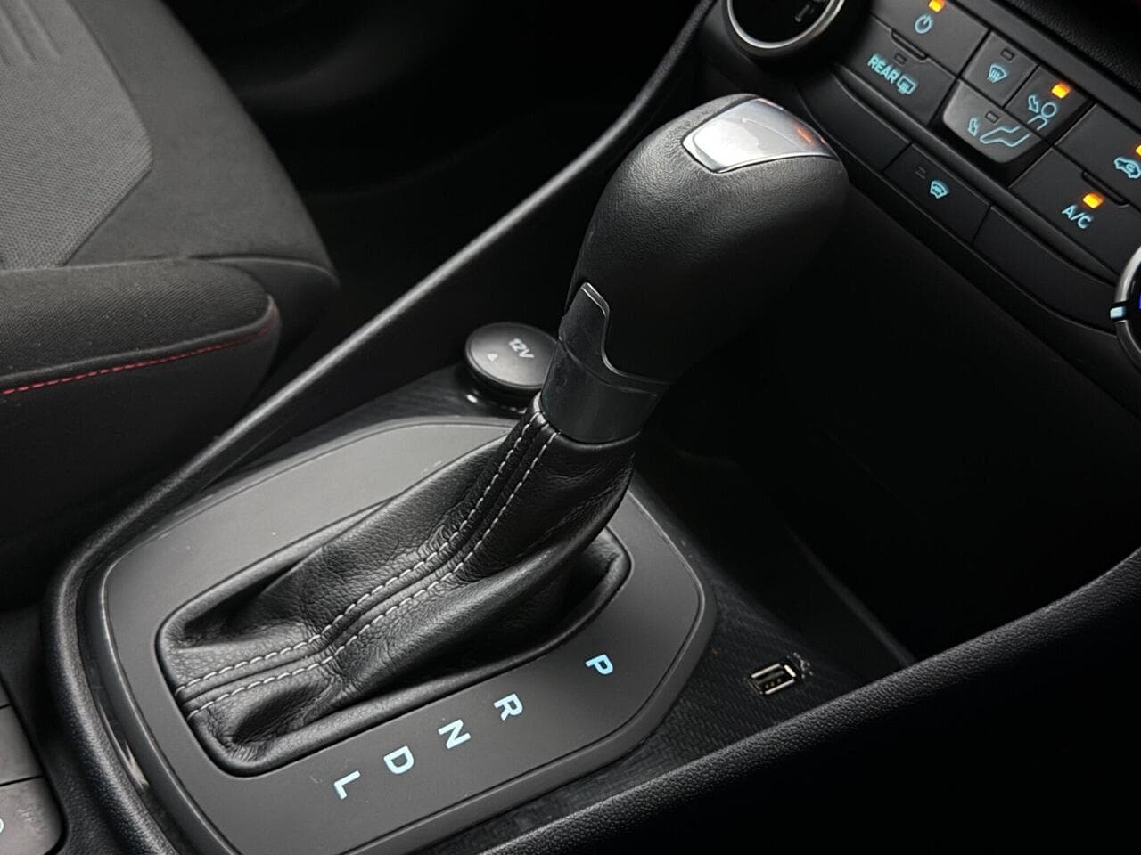 Ford Fiesta thumbnail Interior Front