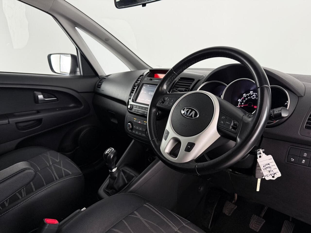 Kia Venga thumbnail Interior Front