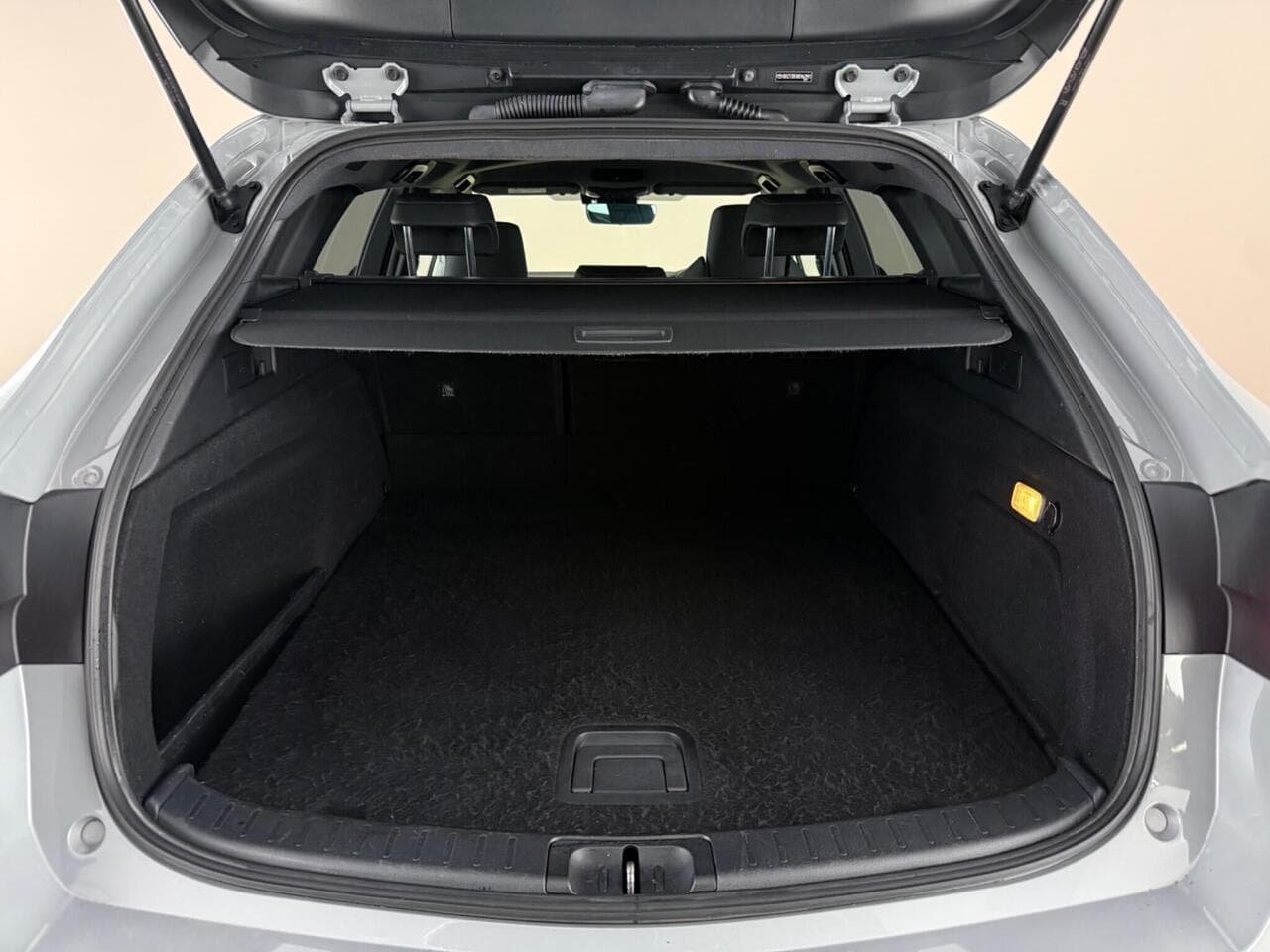 Toyota Corolla thumbnail Boot