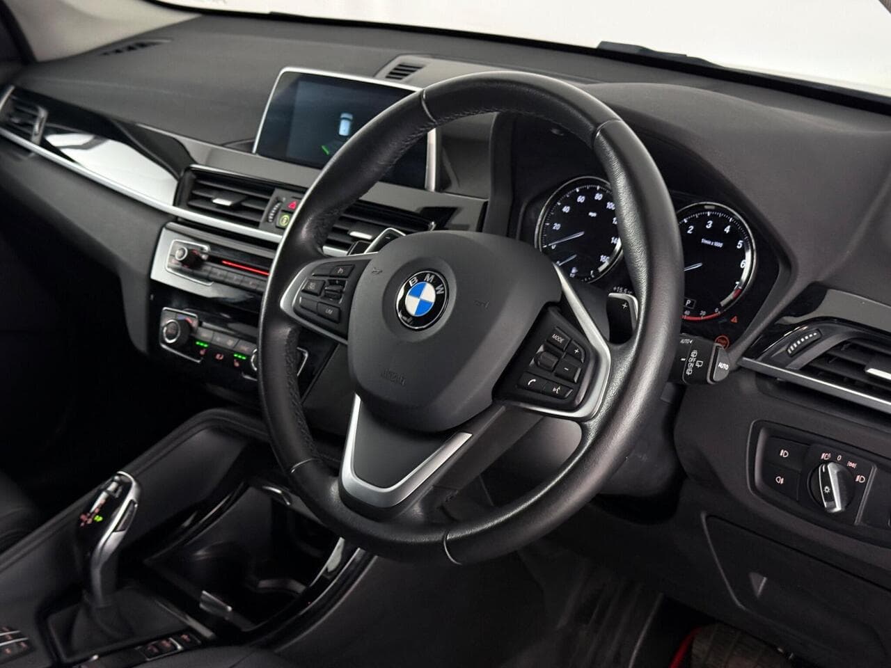 BMW X1 thumbnail Steering Wheel