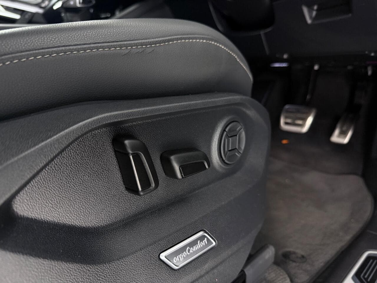 Volkswagen Touareg thumbnail Misc Controls