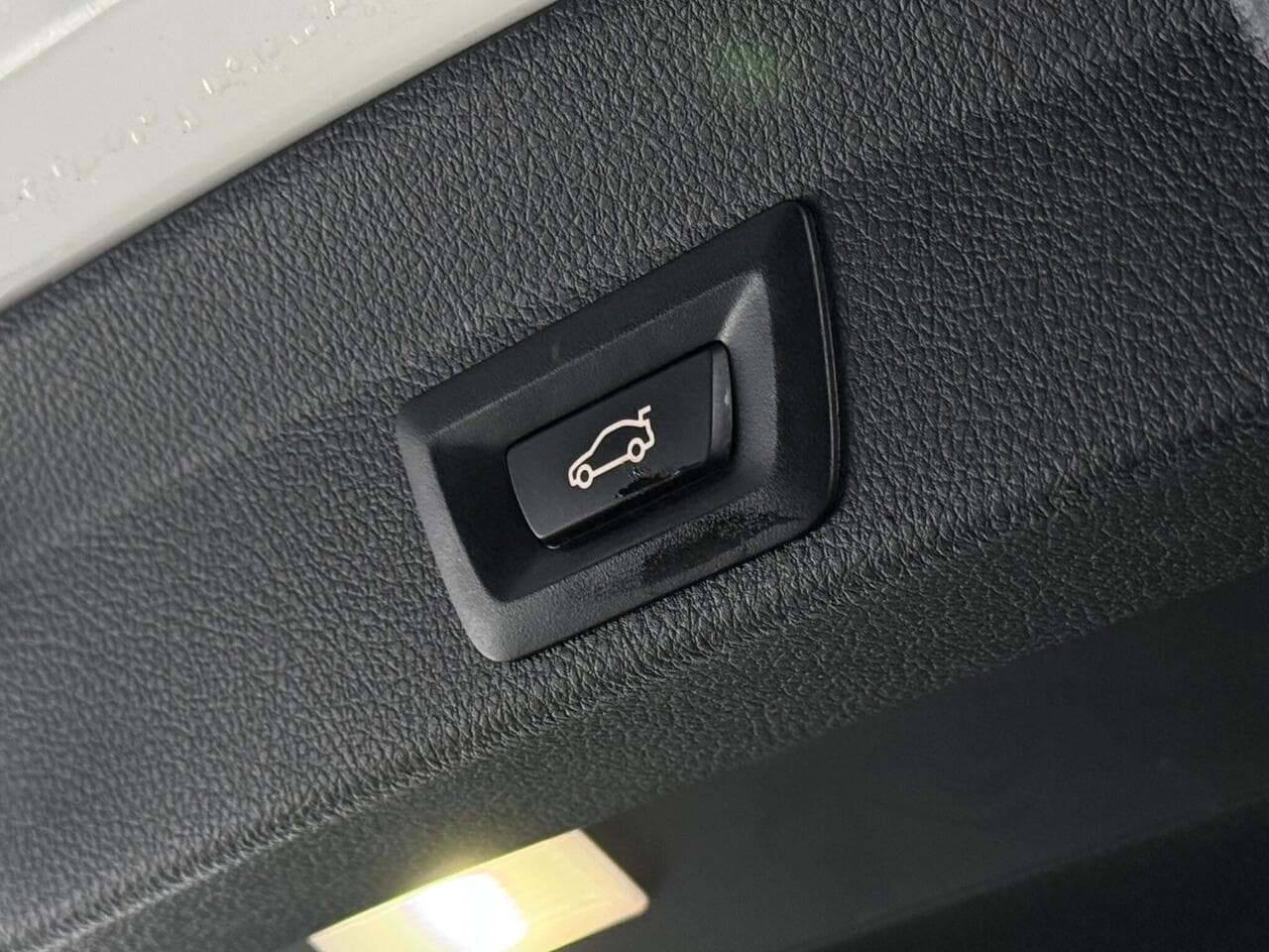 BMW 4 Series Gran Coupe thumbnail Misc Controls