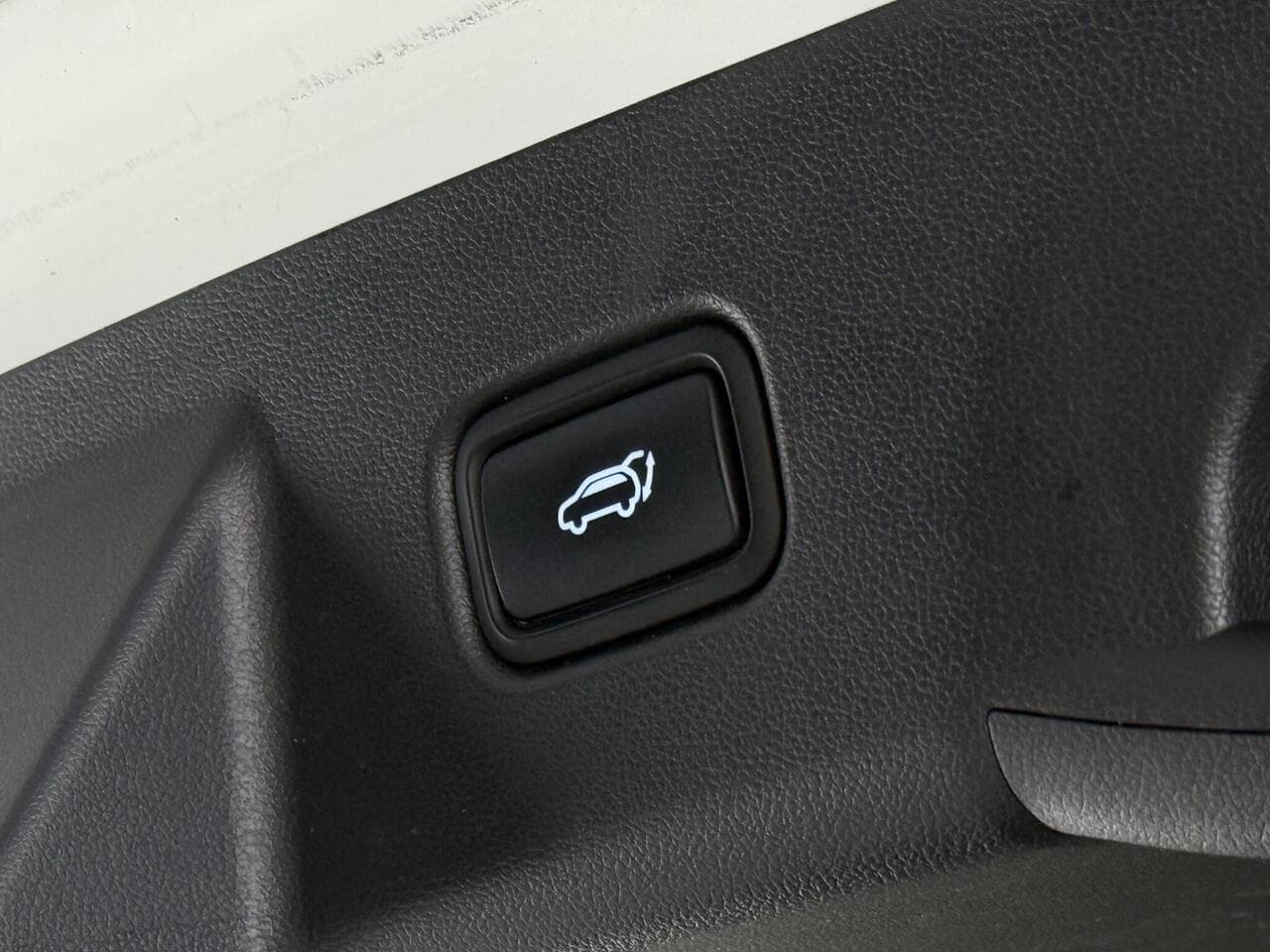 Hyundai TUCSON thumbnail Misc Controls