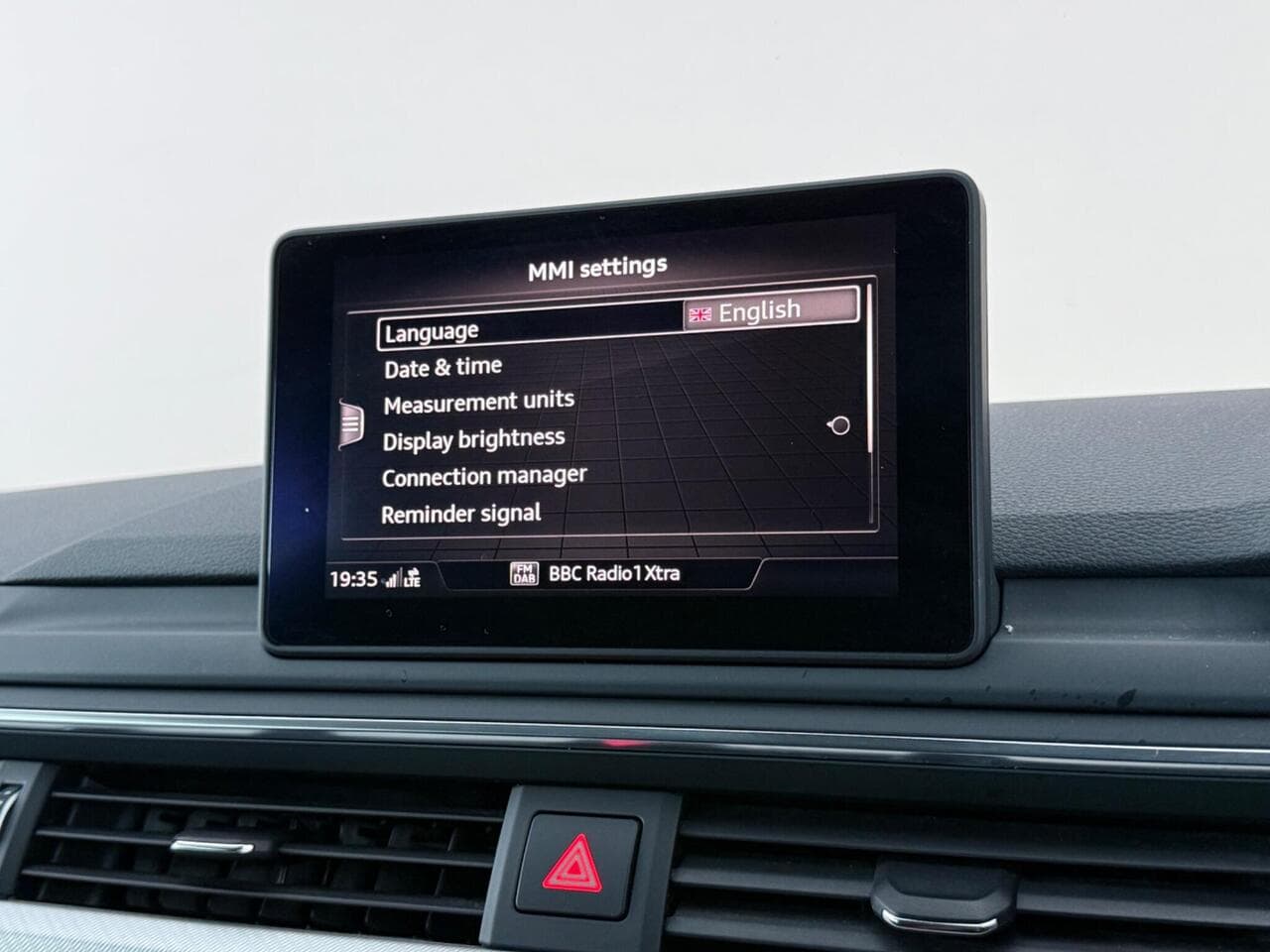 Audi A5 thumbnail Infotainment System