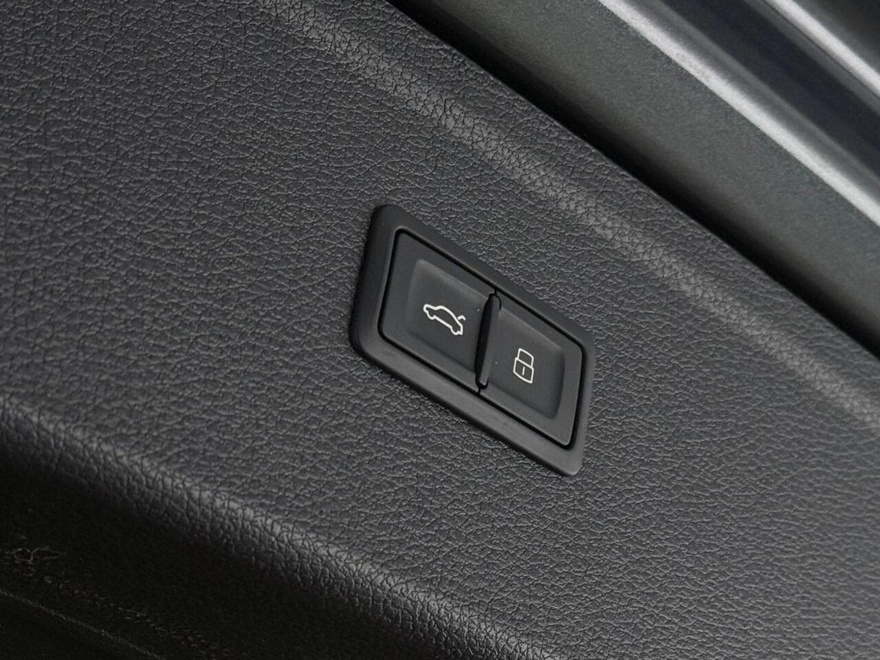 Audi Q5 thumbnail Misc Controls