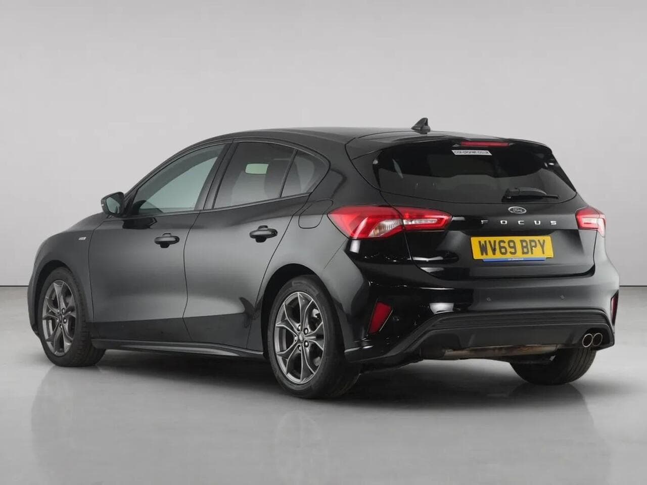 Ford Focus thumbnail Rear Left