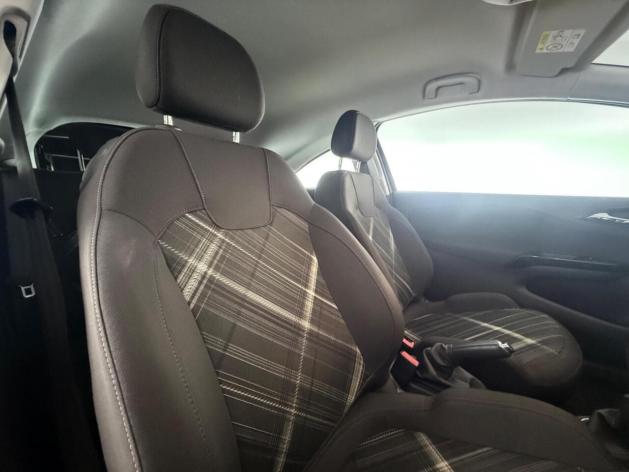 Vauxhall Corsa thumbnail Seat Driver