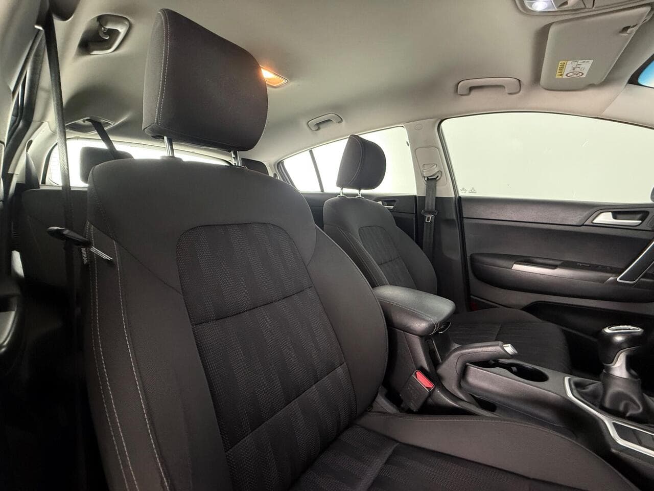 Kia Sportage thumbnail Seat Driver