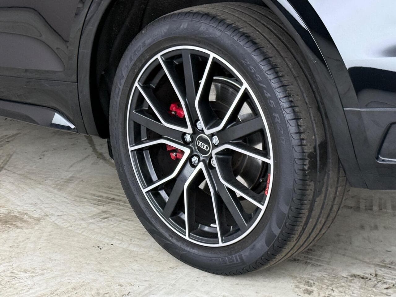Audi Q5 thumbnail Wheel