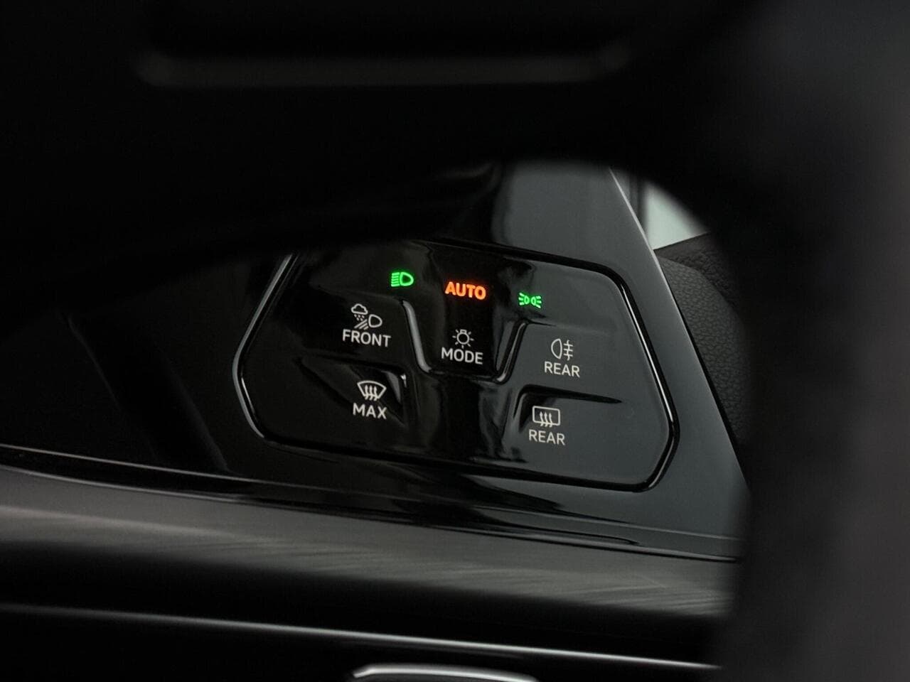 Volkswagen Golf thumbnail Misc Controls