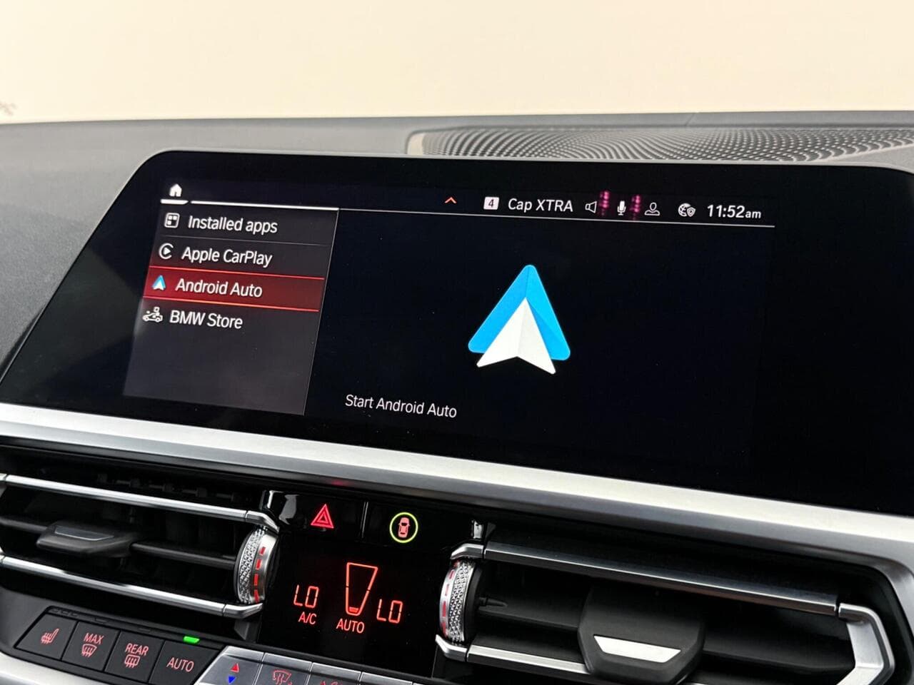 BMW 3 Series thumbnail Infotainment System