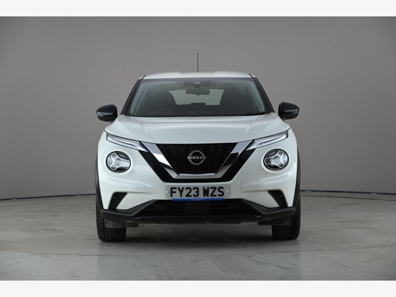 Nissan Juke thumbnail Front