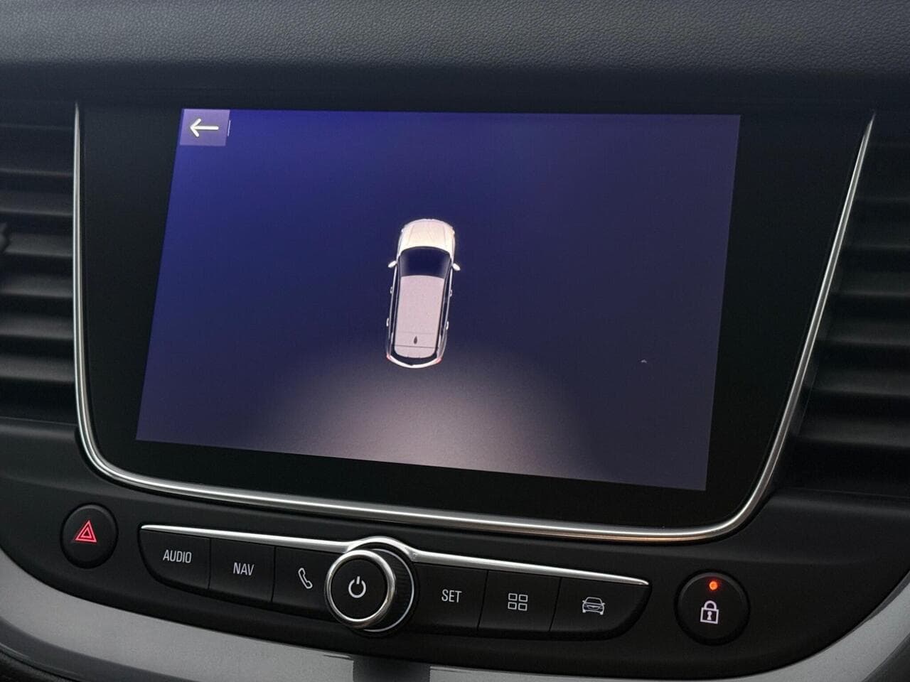 Vauxhall Grandland X thumbnail Infotainment System
